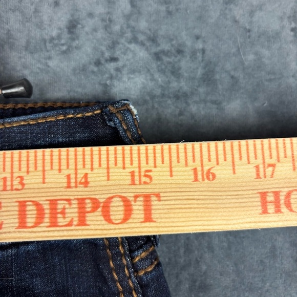 NWT Shyanne Women’s Dark Blue Mid-Rise Trouser Jeans 28 x 32 - Picture 4 of 15